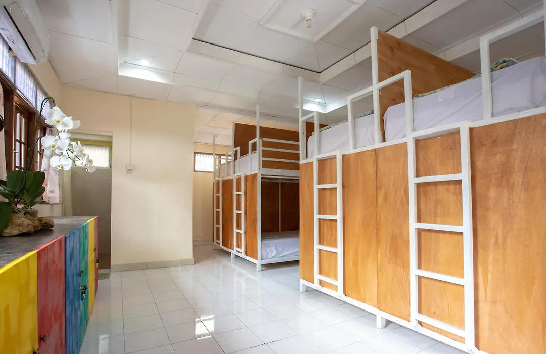 Nushe Hostel & Room-1